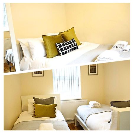 Heathrow Ensuite Rooms- Auto Check In Londres Exterior foto
