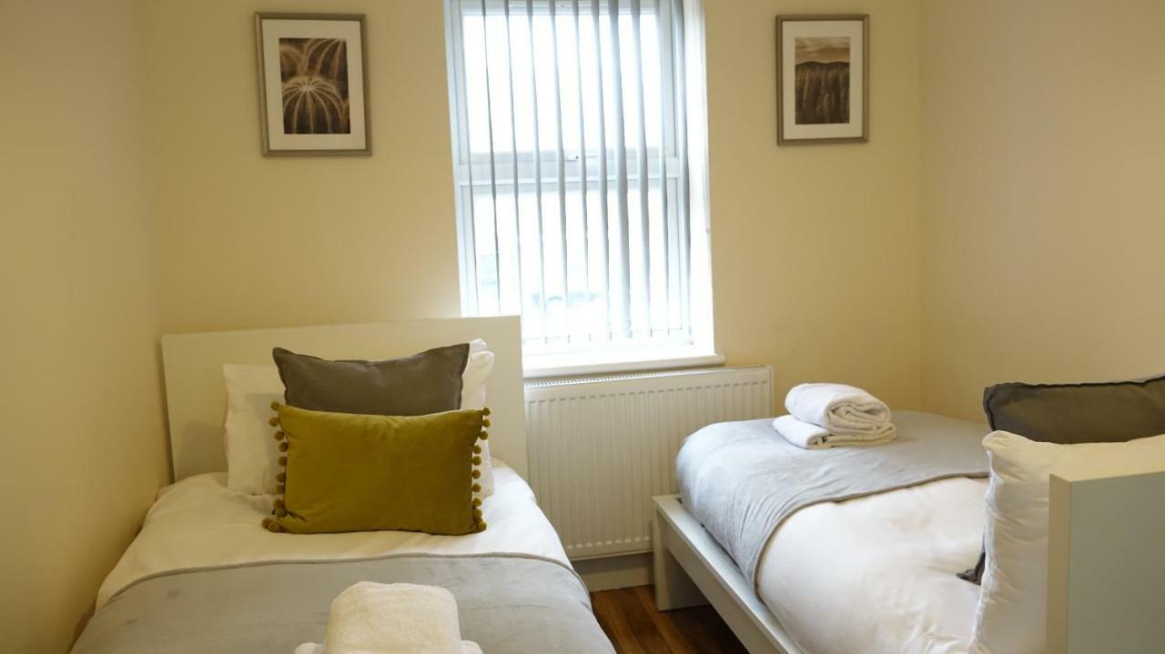Heathrow Ensuite Rooms- Auto Check In Londres Exterior foto
